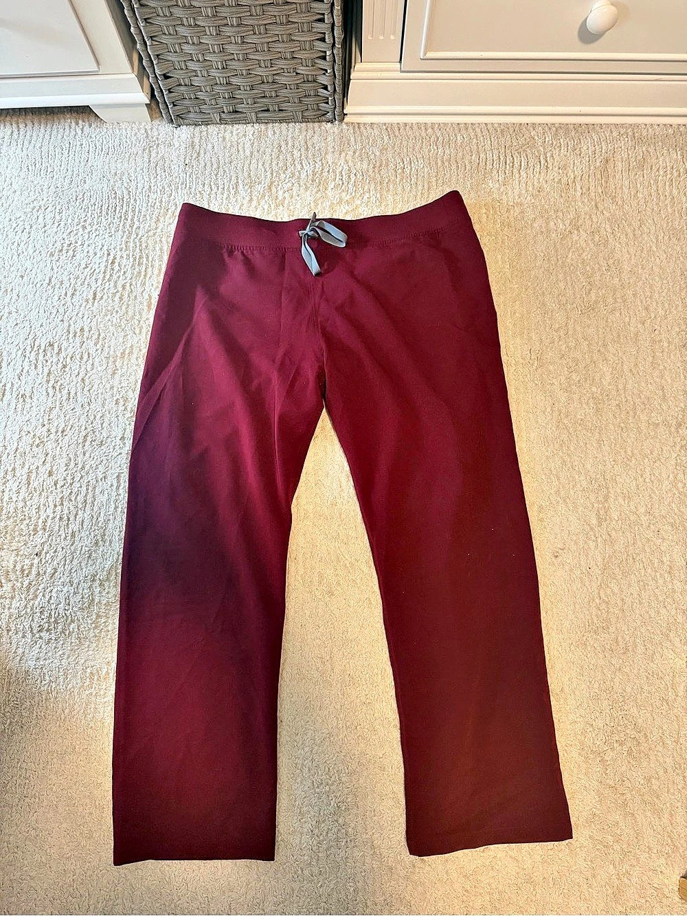 FIGS Livingston High-Rise Straight-Leg Scrub Pant Pants Burgundy XL Petite